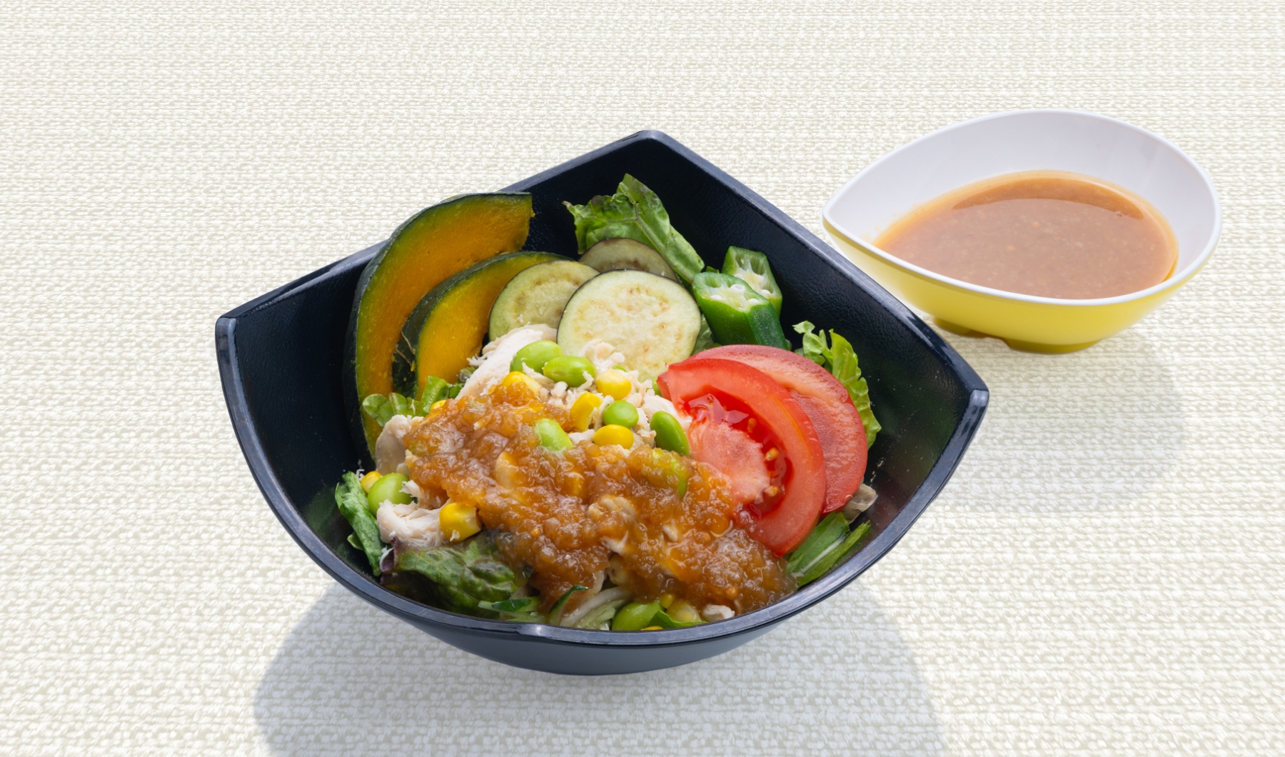 蒸し鶏のおろしサラダ