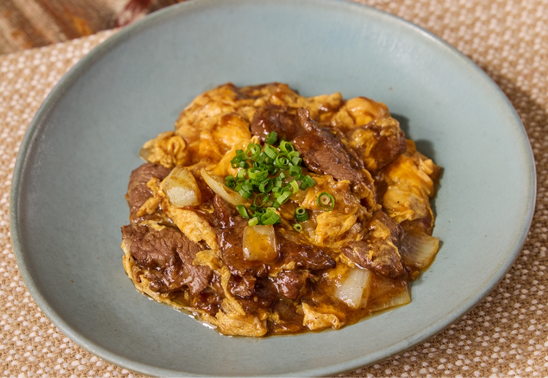 牛肉の黄金ふわとろ卵炒め