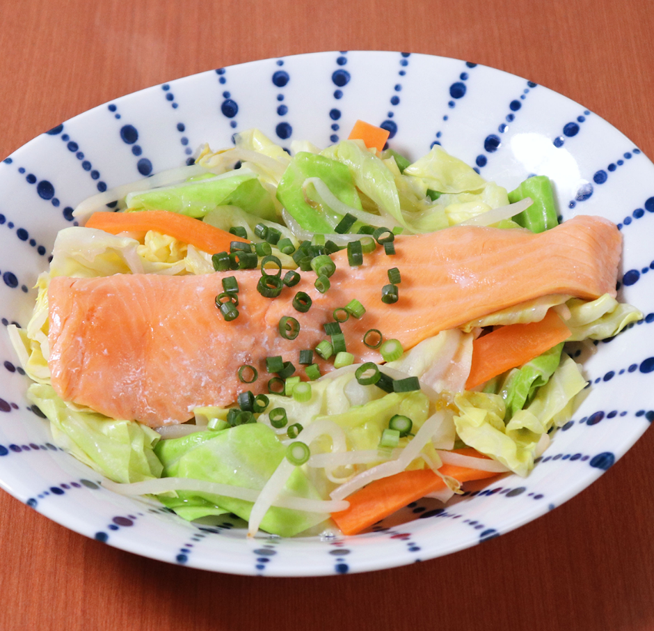 鮭と野菜のレンジ蒸し