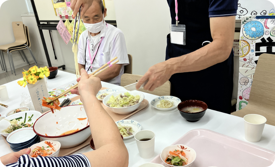 完成したら、お皿に盛りつけます
