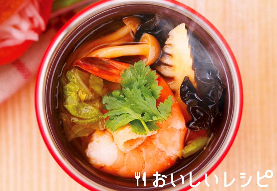 魚介の旨味トムヤムキムチ鍋