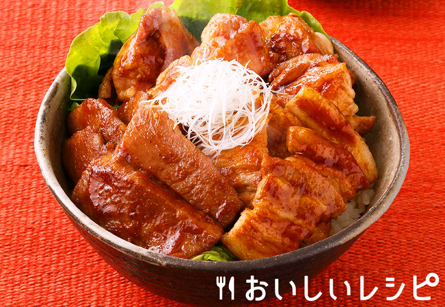 欲張りトリオ丼(牛・豚・鶏)