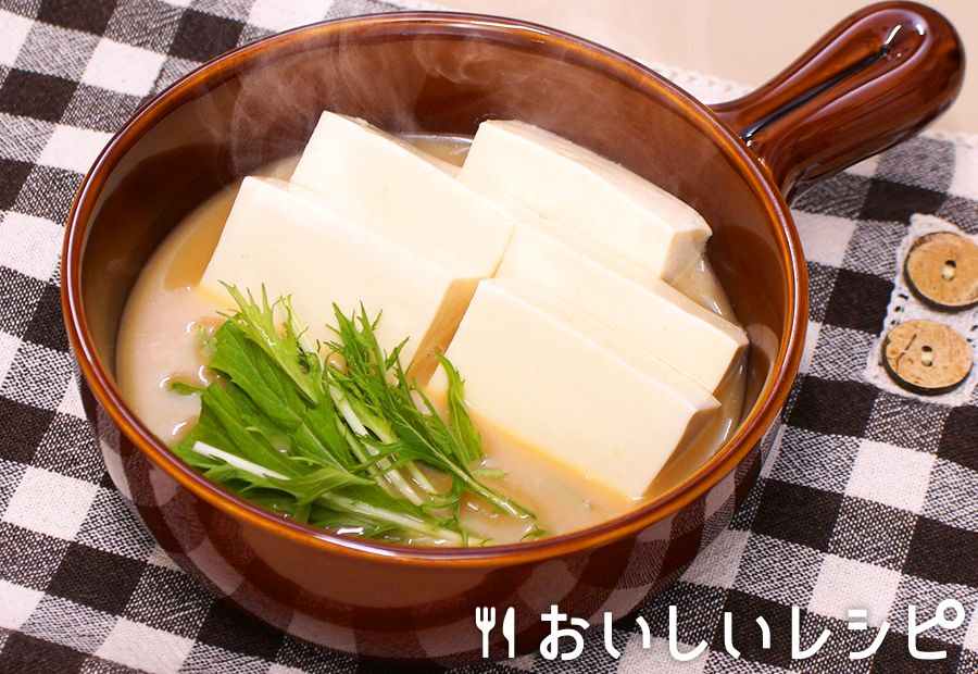 レンジで簡単湯豆腐(とんこつしょうゆ鍋)