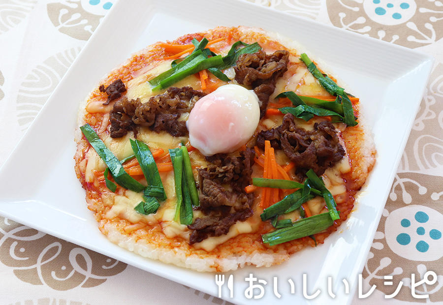 ごはんピザ(ユッケジャン味)