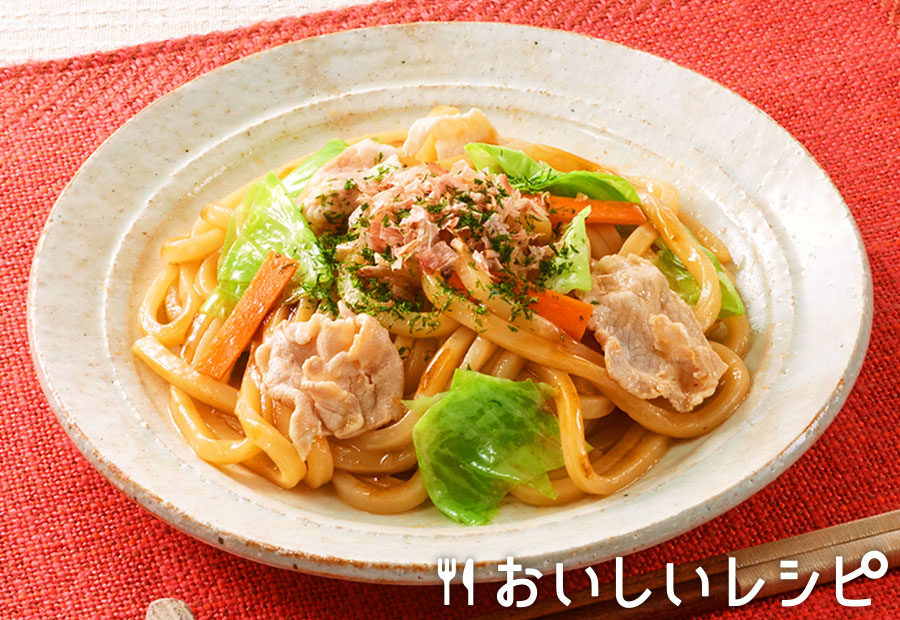野菜も一緒に!レンジで焼かずに焼うどん