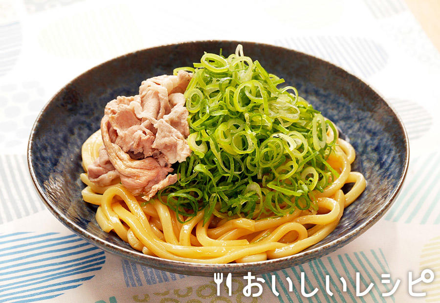 涼味!ネギたっぷり冷しゃぶうどん(魚介とんこつ醤油味)