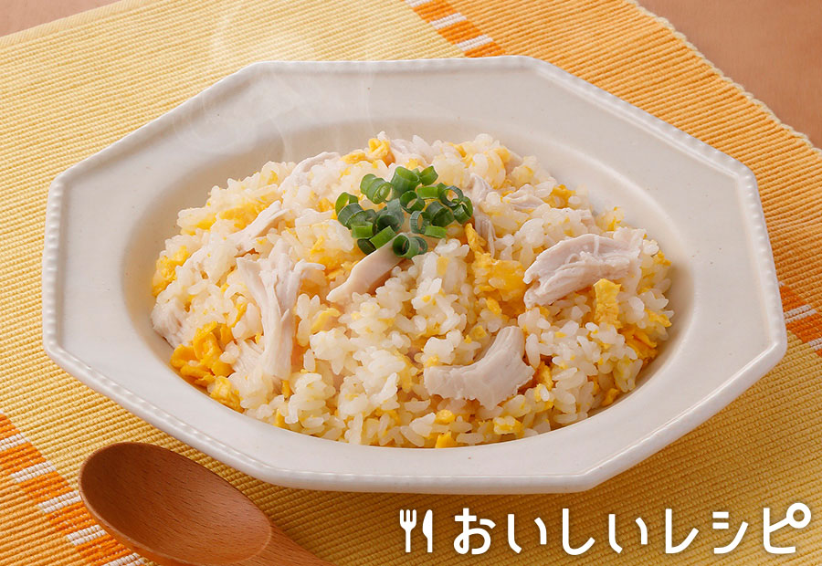 サラダチキンと炒めて☆ごはんズ(鶏だし風味)