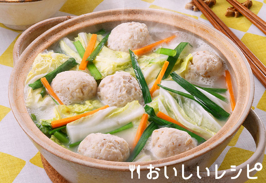 鶏団子の濃厚白湯鍋