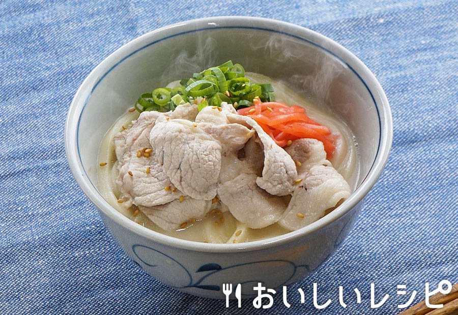 煮込んで☆とんこつうどん