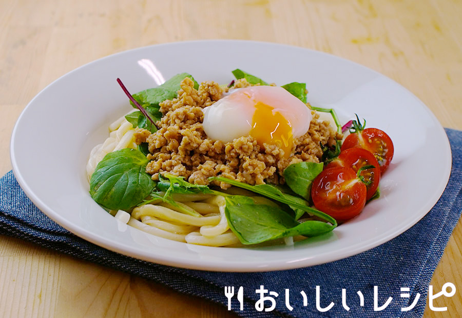 鶏そぼろのサラダうどん