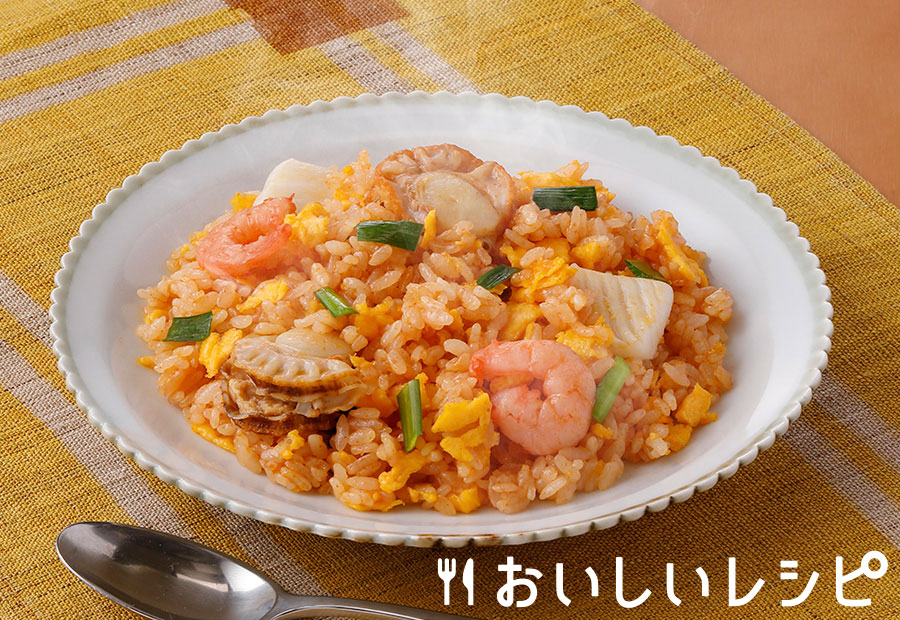 シーフードと炒めて☆ごはんズ(ユッケジャン味)